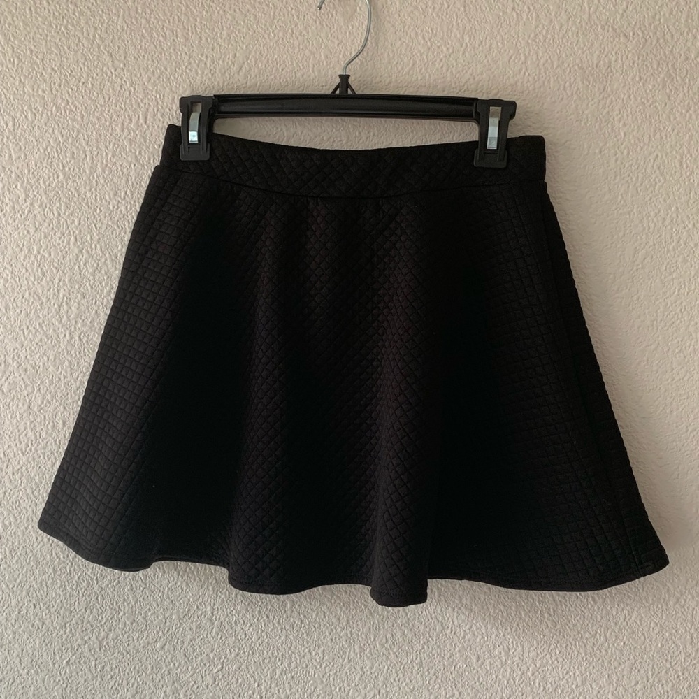 Black Quilted Skater Skirt. Joe B Size M